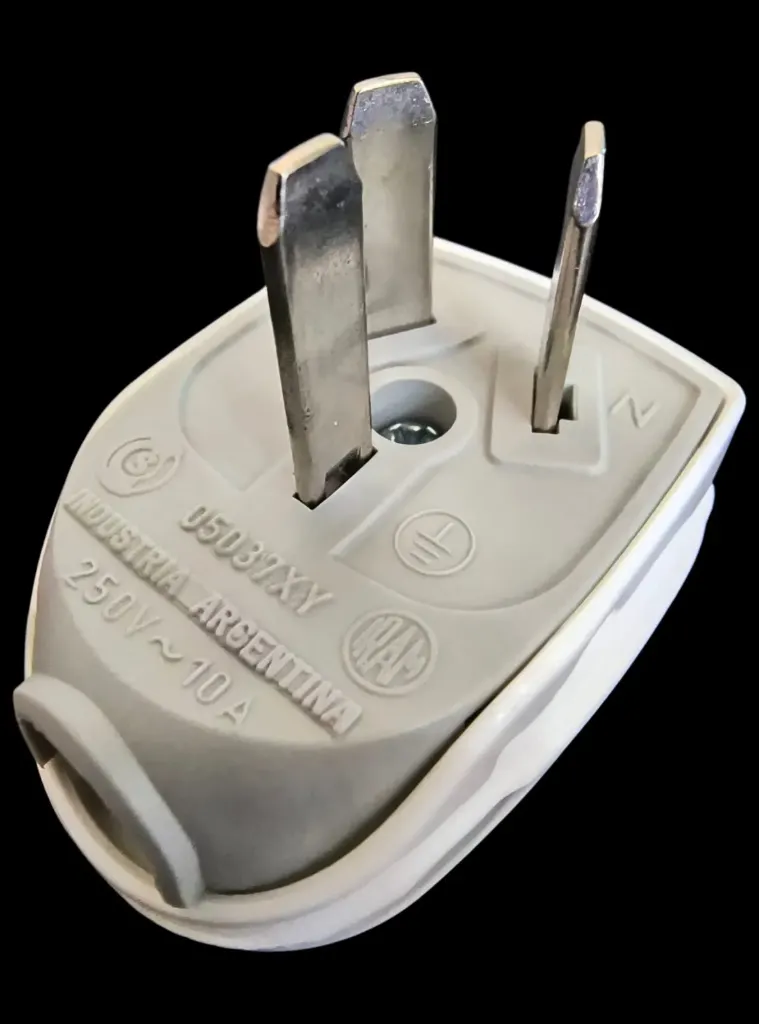 [EXULTT-0035] Ficha DC macho c/neutro lateral 10A